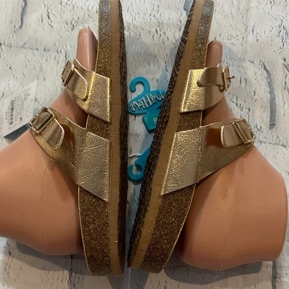 NWT Mad Love Metallic Rose Gold Strappy Sandals - Picture 3 of 8